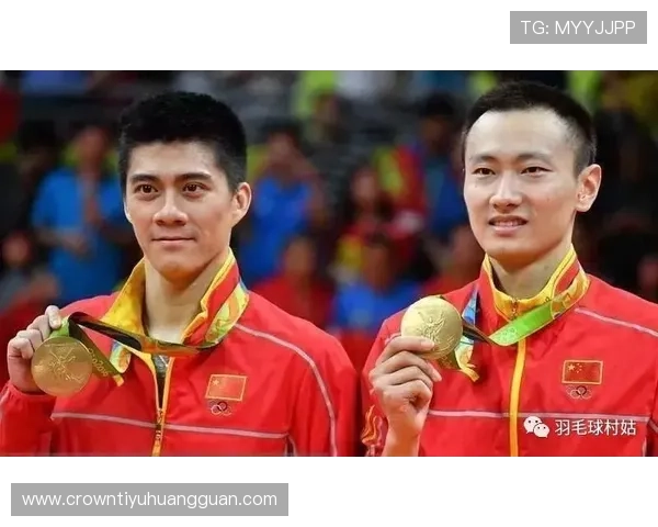 傅海峰场下居然像邻家大叔，这球场王者怎么突然就接地气了？