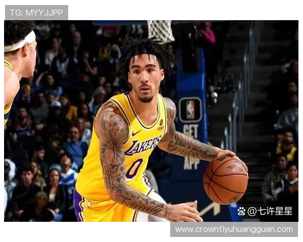 巴克利对比同代内线，强势篮板与无球切入拉开空间表现抢眼